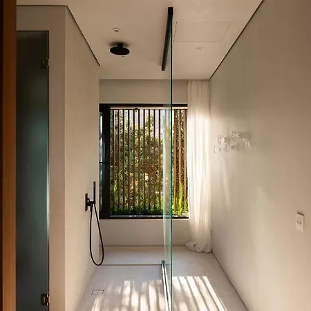 Ilya Botanic Apartment *