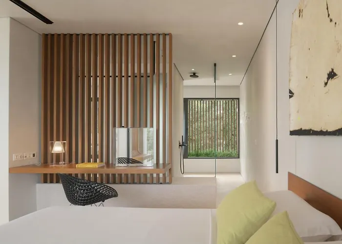 Ilya Botanic Apartment